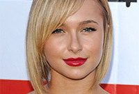Hayden-panitierres-makeup-for-blonde-hair-and-hazel-eyes-side